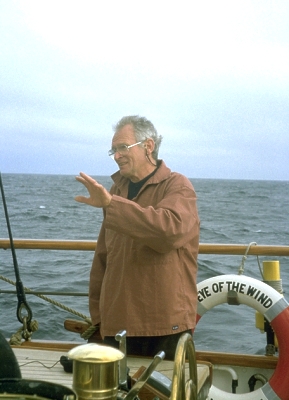 Frank Esson explaining the beauty(ies) of the seas