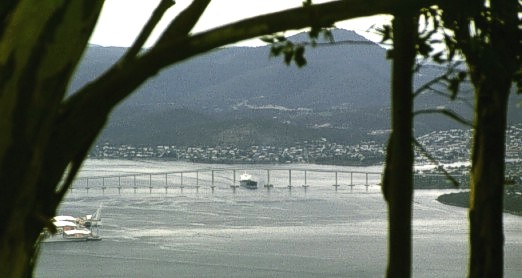 The harbour brigde after repair