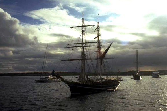 Eye off Puerto Ayora