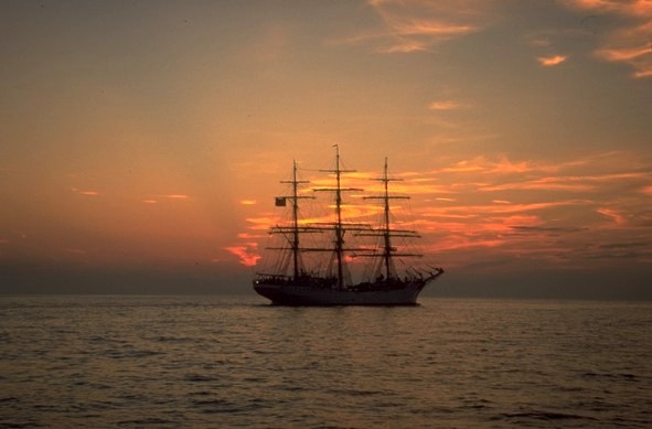 Sørlandet sailing into sunset