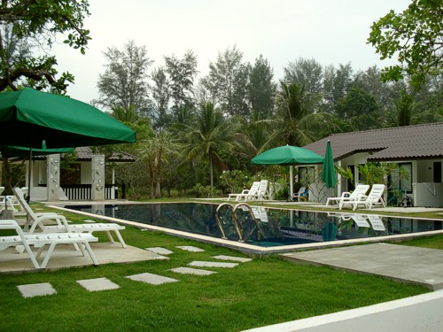 Nai Yang Resort, pool