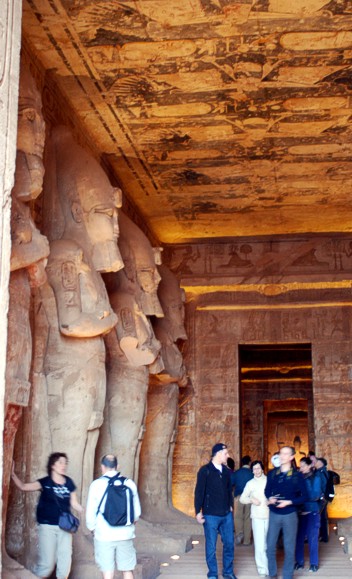 Säulenhalle in Abu Simbel