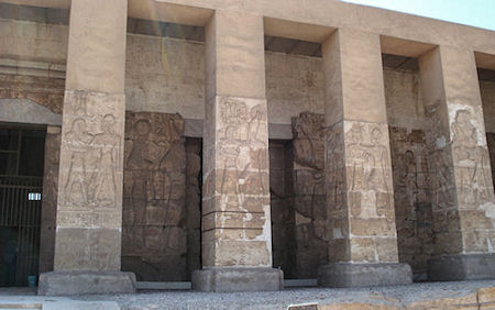 Säulenhalle von Abydos