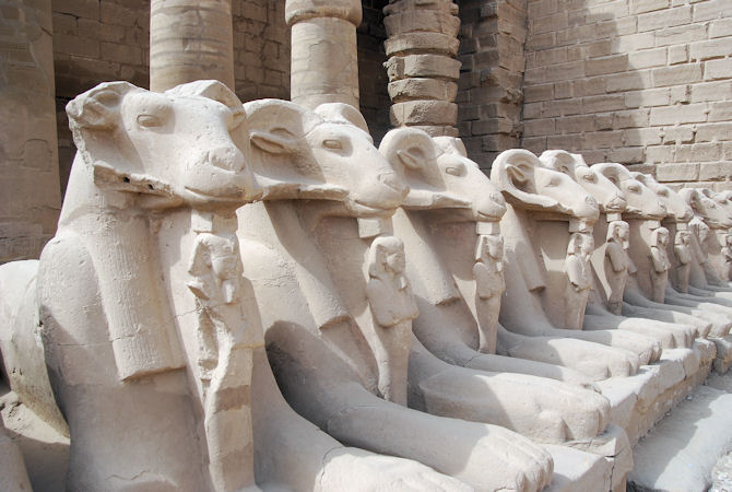 Widdersphingen von Karnak
