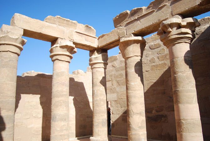 Isis- und Serapis-Tempel von Meharakka