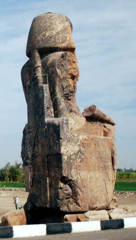 Südlicher der Memnonskolosse