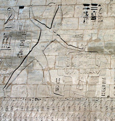 Ramses III. beim Schlagen seiner Feinde