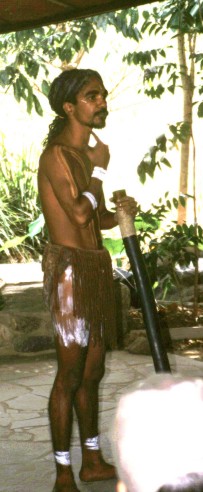 How easy or how difficult to play the didgeridoo